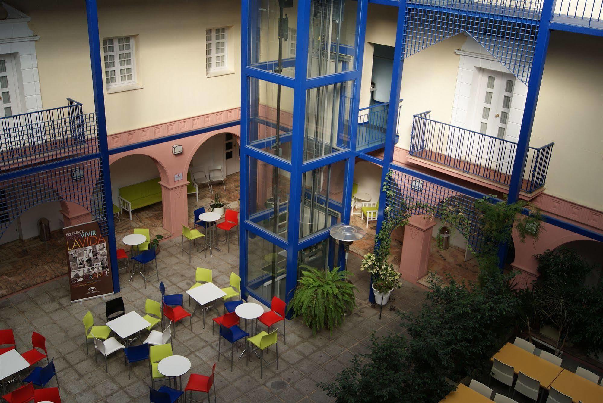Albergue Inturjoven Huelva Eksteriør billede